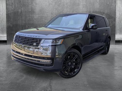 2025 Land Rover Range Rover P400 SE 7 Seat