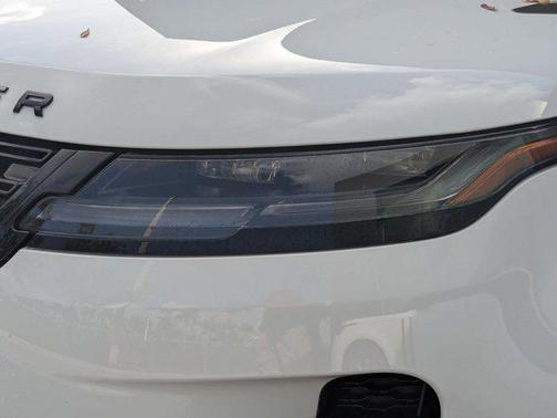 2024 Land Rover Range Rover Evoque Dynamic SE