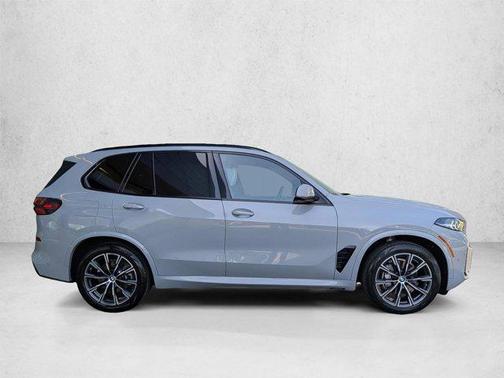 Brooklyn Grey Metallic 2024 BMW X5 sDrive40i