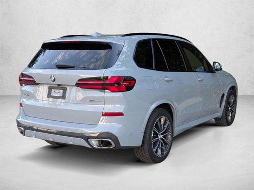 Brooklyn Grey Metallic 2024 BMW X5 sDrive40i