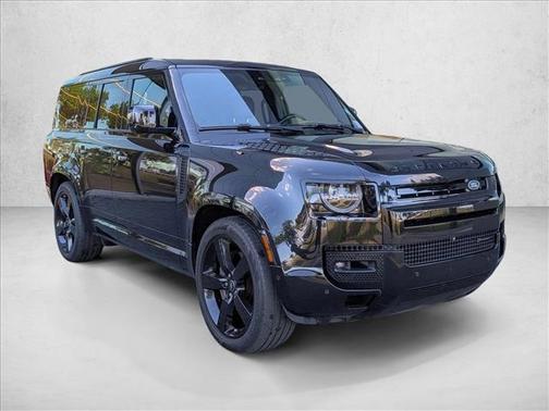 2023 Land Rover Defender 130 X-Dynamic SE