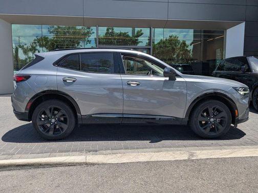 2022 Buick Envision FWD Essence