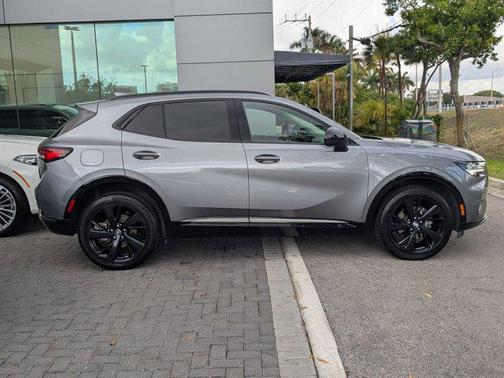 2022 Buick Envision FWD Essence