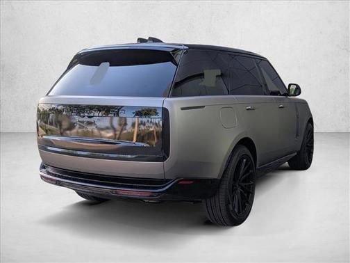 White 2024 Land Rover Range Rover P550e Autobiography