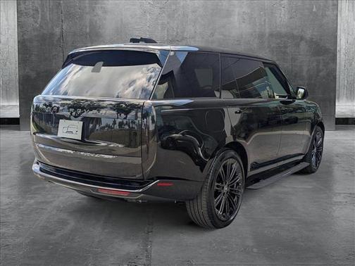 2025 Land Rover Range Rover P530 Autobiography