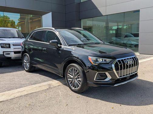 2022 Audi Q3 40 Premium