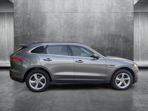 2019 Jaguar F-PACE 25t Premium
