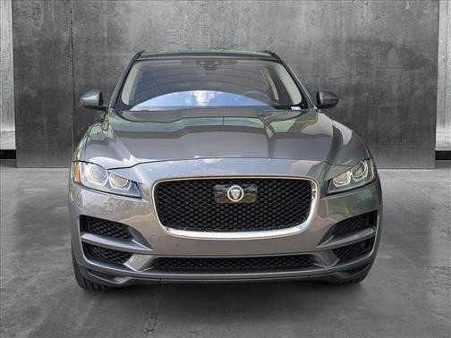 2019 Jaguar F-PACE 25t Premium