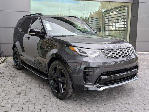 Carpathian Grey Premium Metallic 2026 Land Rover Discovery Gemini Edition