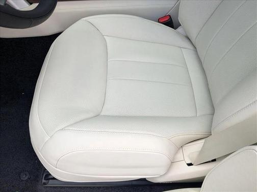 2025 Land Rover Range Rover P530 SE 7 Seat