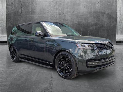 2025 Land Rover Range Rover P530 SE 7 Seat