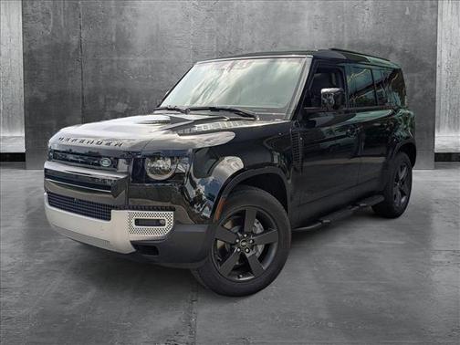 2025 Land Rover Defender 110 P300