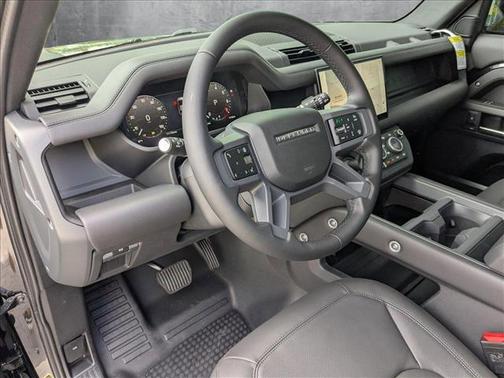 2025 Land Rover Defender 110 P300