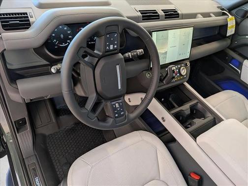Keswick Green Metallic 2026 Land Rover Defender P400 Trophy Edition Keswick