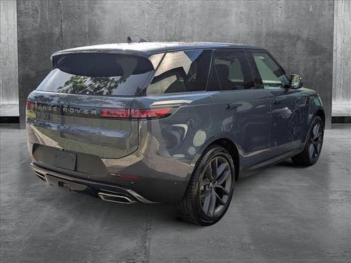 2024 Land Rover Range Rover Sport SE