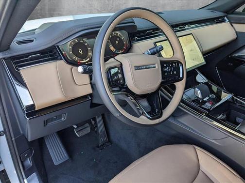2025 Land Rover Range Rover Sport SE