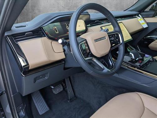 2025 Land Rover Range Rover Sport SE