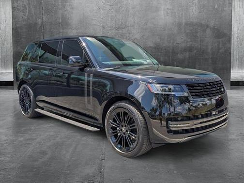 2025 Land Rover Range Rover P400 SE 7 Seat