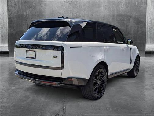2023 Land Rover Range Rover P530 SE