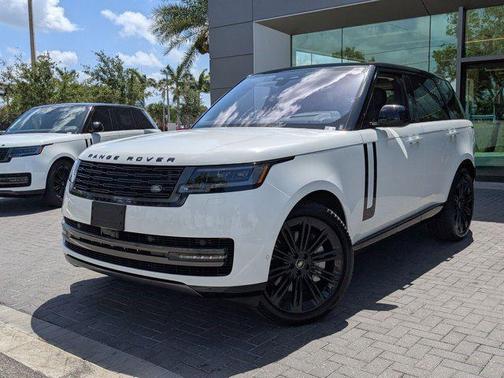 2023 Land Rover Range Rover P530 SE