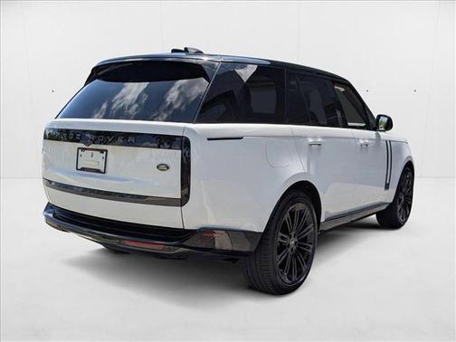 2023 Land Rover Range Rover P530 SE