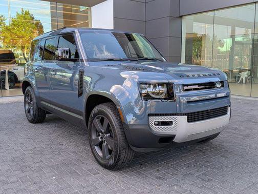 2025 Land Rover Defender 110 P300