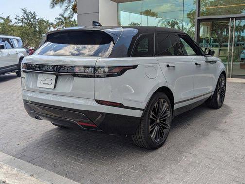2026 Land Rover Range Rover Velar P250 SE R-Dynamic