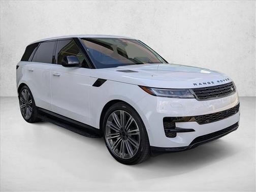 Fuji White 2026 Land Rover Range Rover Sport SE