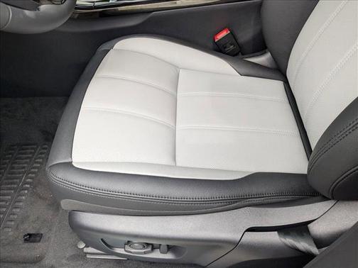 2024 Land Rover Range Rover Evoque Dynamic SE