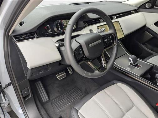 2024 Land Rover Range Rover Evoque Dynamic SE