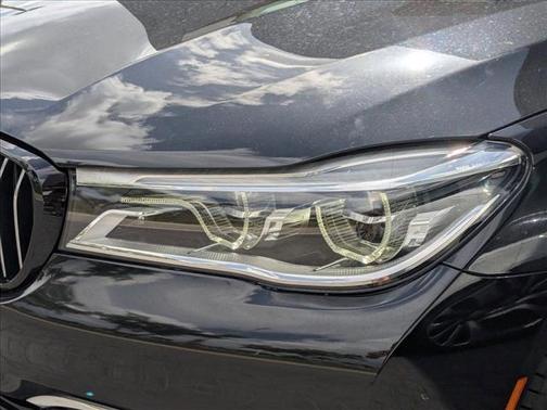 2018 BMW 750 I