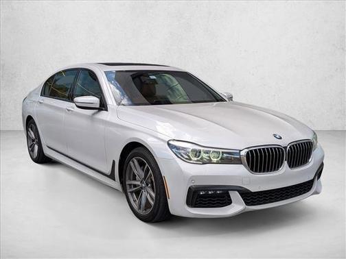2019 BMW 740 740i
