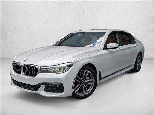 2019 BMW 740 740i