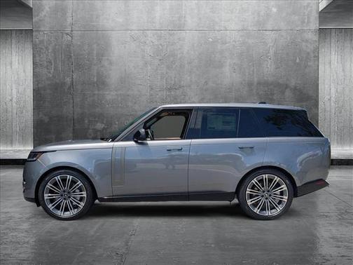 2025 Land Rover Range Rover P530 SE