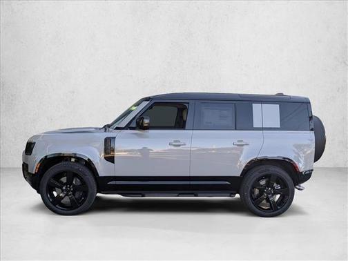 2026 Land Rover Defender P500 X-Dynamic SE