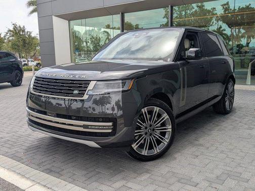 2025 Land Rover Range Rover P400 SE 7 Seat