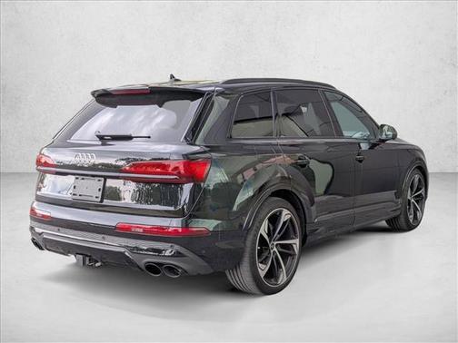Mythos Black Metallic 2024 Audi SQ7 4.0T Premium Plus