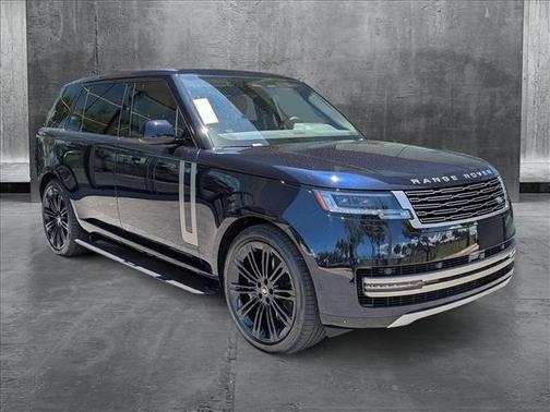 2025 Land Rover Range Rover P530 SE 7 Seat