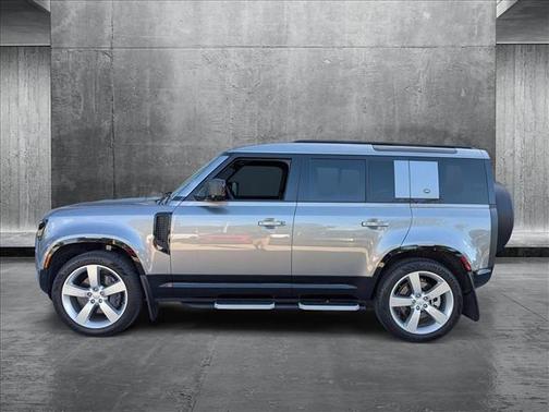 2022 Land Rover Defender 110 X-Dynamic SE