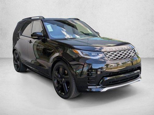 Santorini Black Metallic 2026 Land Rover Discovery Gemini Edition