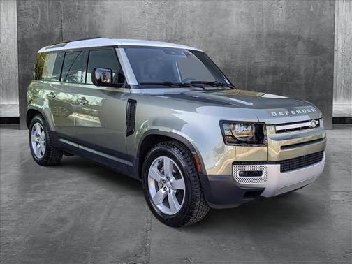2022 Land Rover Defender 110 SE