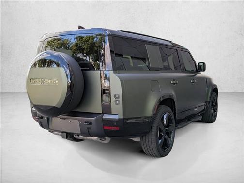 2026 Land Rover Defender P400 X-Dynamic SE