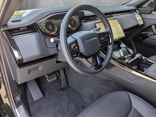 2025 Land Rover Range Rover Sport SE