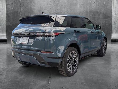 2026 Land Rover Range Rover Evoque Dynamic SE
