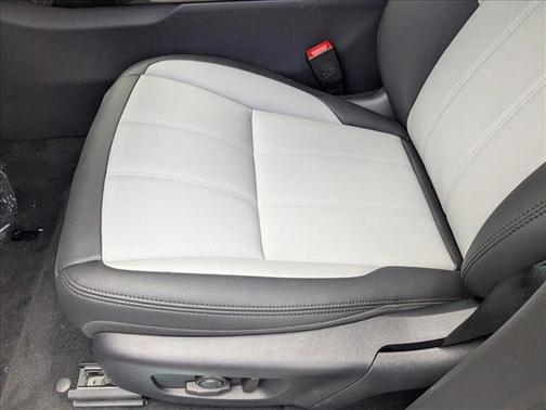 2026 Land Rover Range Rover Evoque Dynamic SE