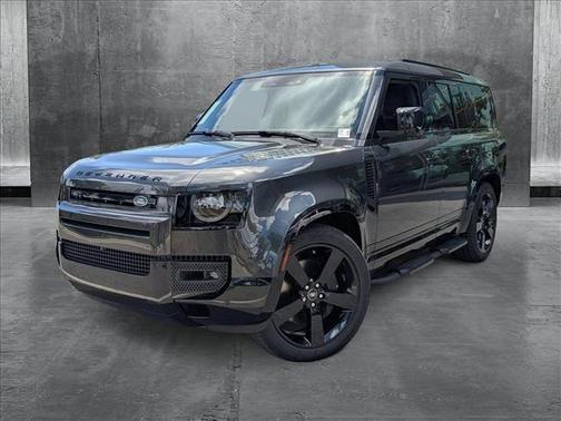 2025 Land Rover Defender 130 P400 X-Dynamic SE