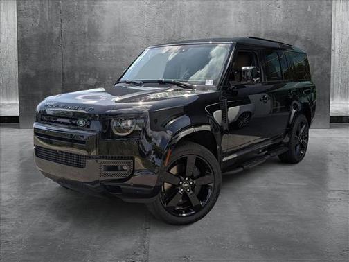 2025 Land Rover Defender 130 P400 X-Dynamic SE