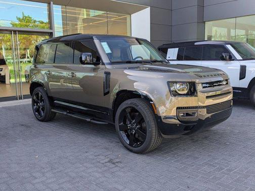 2025 Land Rover Defender 110 P400 X-Dynamic SE