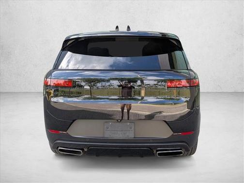 Santorini Black Metallic 2024 Land Rover Range Rover Sport SE