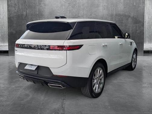 2025 Land Rover Range Rover Sport SE